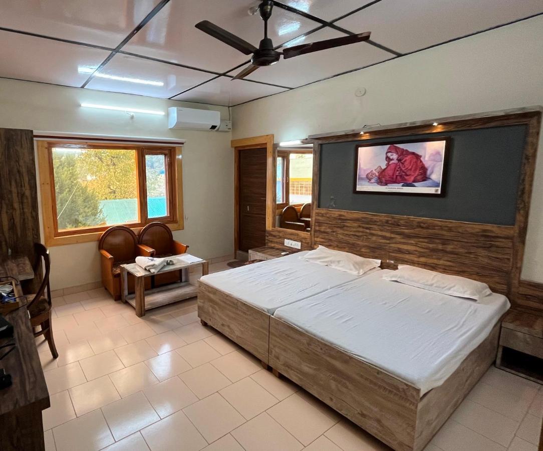 Pops Resort Palampur Exterior photo